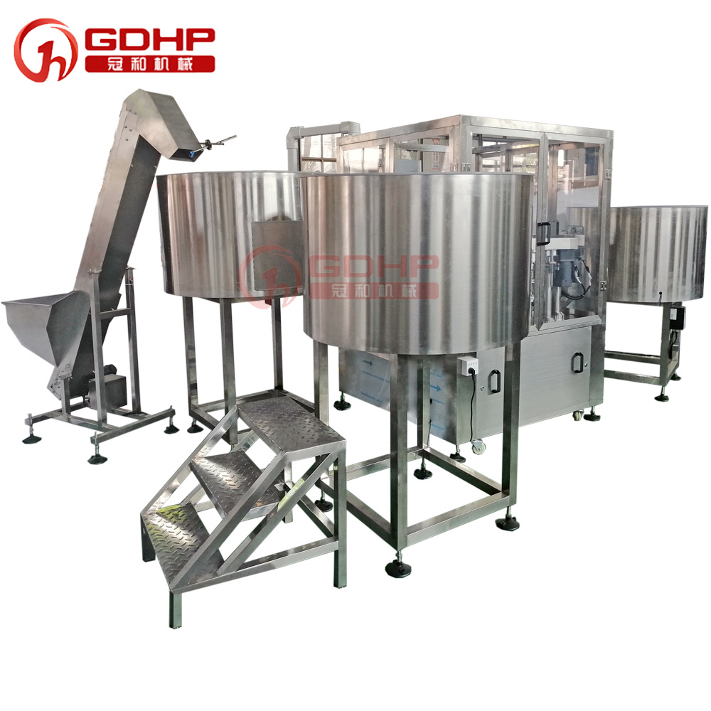 210502雙工位精華液灌裝旋蓋一體機(jī)-4